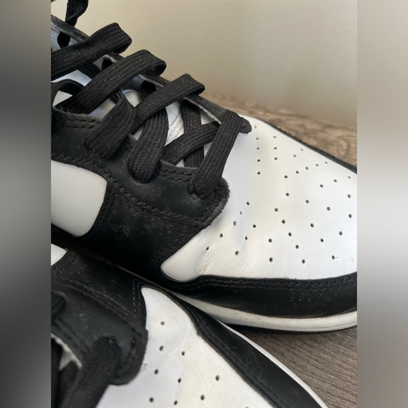 NIKE Black & White Dunk Hi Retro Sneakers (Size 12) - Picture 6 of 12